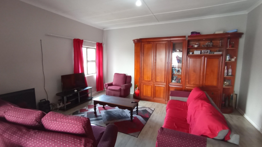 3 Bedroom Property for Sale in Vredenburg Western Cape